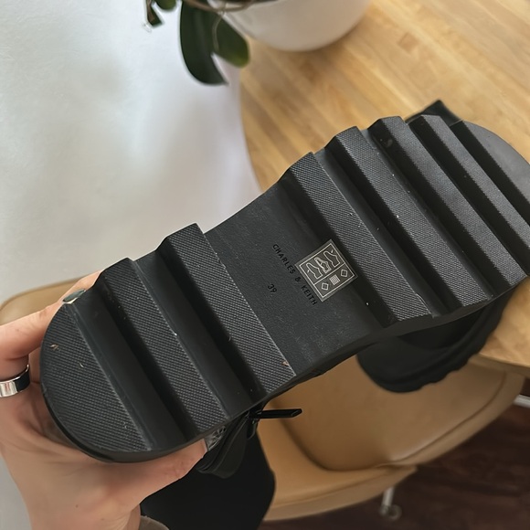 Charles and Keith Indra Boot - Picture 10 of 13